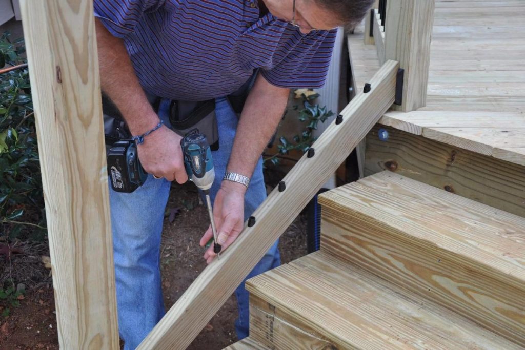 Assemble the balusters - Constructionly Biz